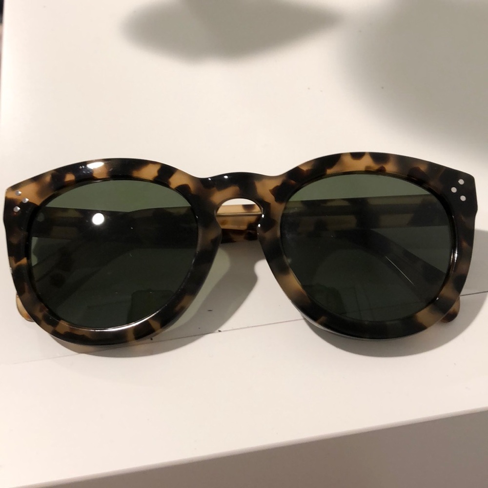Tortoiseshell 💥 CELINE sunglasses